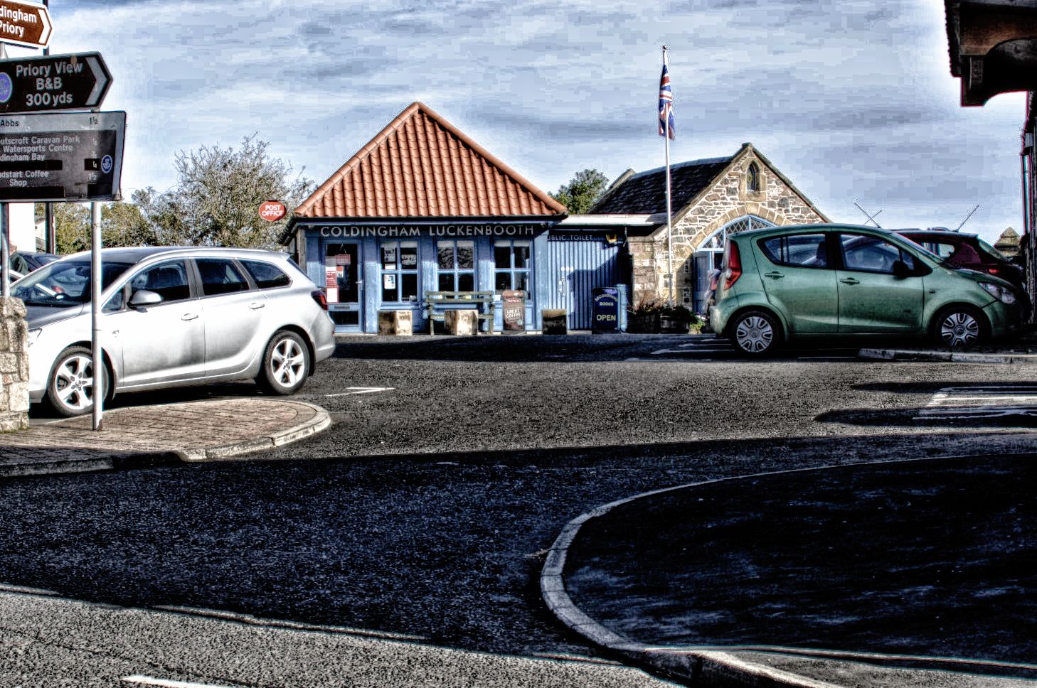 Equal height of thumbnail