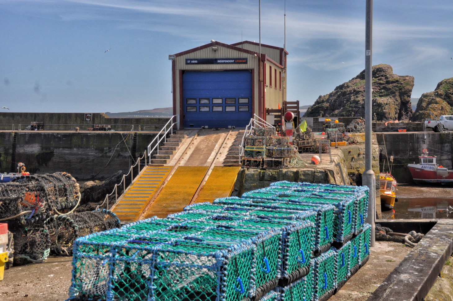 Equal height of thumbnail